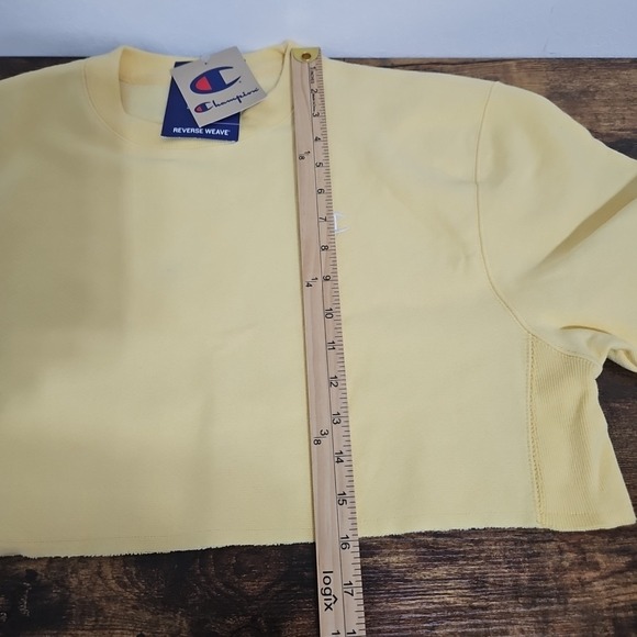 CHAMPION WOMEN'S YELLOW REVERSE WEAVE CROPPED SWEATSHIRT SIZE XS Oversized READ - Picture 12 of 12